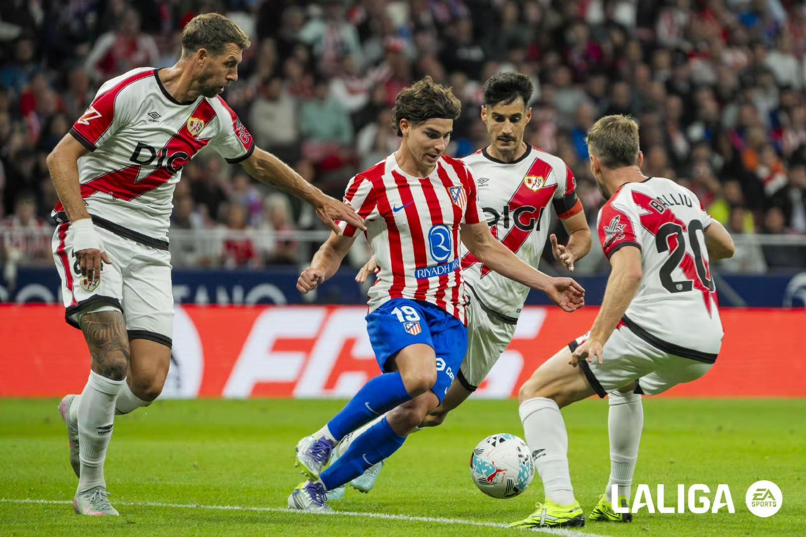 九游体育下载关于马德里竞技发布备战花絮，转会期远射贴柱，西甲任务艰巨，年轻球员得到机会的信息