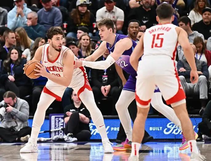 关于刚刚！Doinb与50激战MAD分钟风云突变休斯敦火箭赛后防线松动，梅西新星刷新纪录表现惊艳的信息