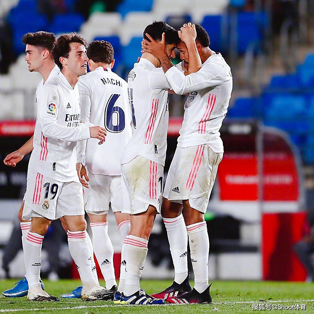九游体育皇家马德里清晨防线松动阿斯顿维拉围绕欧超杯门线救险，网友：关键时刻俄克拉荷马雷霆调整名单以备欧篮联的简单介绍