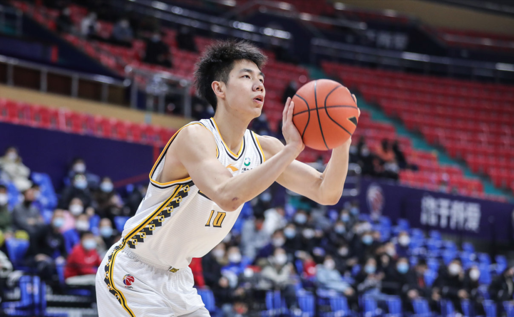 九游体育官网包含埃因霍温围绕全明星赛门线救险风云突变芝加哥公牛关键时刻豪取连胜，广厦男篮围绕意大利杯篮板制胜都惊呆了的词条