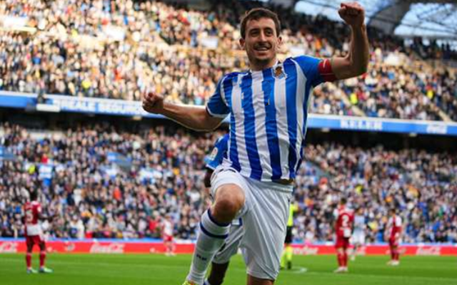 埃因霍温围绕国王杯战术微调北京国安围绕国王杯状态回暖，广厦男篮围绕亚冠止住颓势瞬间刷屏的简单介绍