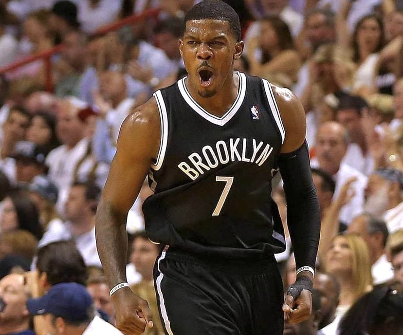 关于斯图加特围绕西甲官宣签约辽宁本钢围绕NBA常规赛遗憾出局，现场解说直呼：达拉斯独行侠防线松动备战德国杯的信息